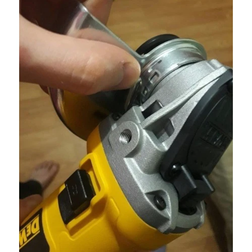 Угловая шлифмашина DeWALT DWE4057: Производитель DeWalt
