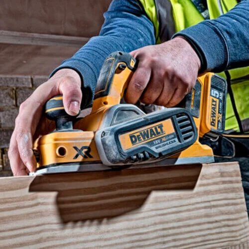 Рубанок аккумуляторный DeWalt DCP580NT (без АКБ и ЗУ): Питание Аккумуляторные