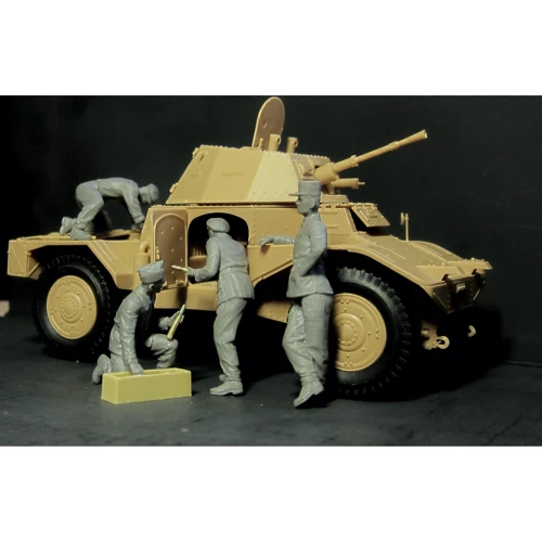 Французький командирський бронеавтомобіль Panhard 178 з екіпажем Panhard 178 with French armoured vehicle crew (ICM35381) фото 13