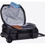 Сумка THULE Chasm Carry-On 55cm/22" 40 L TCCO-222 чорний (3204985): Висувна ручка Есть