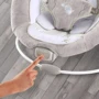 Шезлонг Ingenuity Twinkle Tails (11200): Конструкция опоры с колесиками