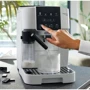Кофеварка DeLonghi ECAM 220.61.W: Объем резервуара для воды, л 1.8