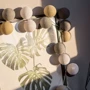 Гирлянда Cotton ball lights на 35 шаров 5,5м, Sand Grey: Применение Для дома