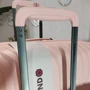 Чемодан Swissbrand Narberth (M) Light Pink (SWB_LHNAR008M): Фактура Матовая