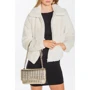 Женская сумка через плечо Guess Matrix Convertible Xbody Flap золотистая (HWMG7740210-GOL): Фактура Стеганая, Глянцевая, Зернистая