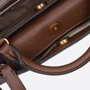 Женская сумка тоут GUESS BERTA SML DBL CMPRTMNT SATCHEL LGW коричневая (HWBB8688050-LGW): Пол Женский