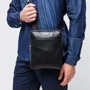 Мужская сумка планшет Guess Dan PU Mini Flat Crossbody черная (HMDNPUP0324-BLA): Фактура Матовая, Гладкая