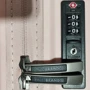 Чемодан Swissbrand Narberth (M) Light Pink (SWB_LHNAR008M): Тип ручки Телескопическая ручка, Короткая ручка