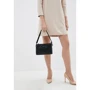 Женская сумка через плечо Guess Khatia Top Zip Shoulder Bag черная (HWQM8381180-BLA): Пол Женский