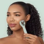 Электронный роллер для лица с микроиглами GESKE MicroNeedle Face Roller 9в1 green фото 5