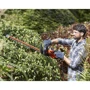 Кусторез Black+Decker BEHTS501: Режущая система стальной нож