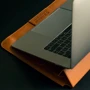 Switcheasy EasyStand Saddle Brown (GS-105-233-201-146) for MacBook Pro 16" M3 | M2 | M1 фото 9