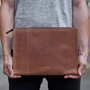 Сумка для ноутбуков INCARNE Handmade New Zipper Cognac for Laptop: Цвет коричневый
