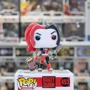 Игровая фигурка Funko серии Харли Квинн - Харли Квинн с оружием (65616): Пол Унисекс