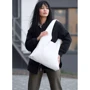 Женская сумка хобо Sambag M белая (53200008): Страна производитель Украина