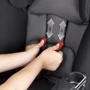 Автокресло Evenflo Symphony - Sport Charcoal Shadow (группа от 2,2 до 49,8 кг): Внутренние ремни 5-ти точечные, с мягкими накладками