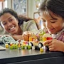Конструктор LEGO Friends Грузовик с хот-догами (42633) фото 4