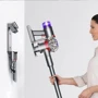 Пылесос Dyson V8 Absolute 2022 (394482-01): Мощность всасывания 115 Вт