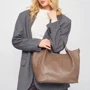 Женская сумка тоут Ricco Grande коричневая (1L575br-brown): Пол Женский