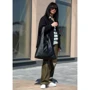 Женская сумка хобо Sambag HOBO M черная (53200001): Материал Искусственная кожа