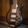 Бас-гитара CORT C5 Plus OVMH (Antique Brown Burst): Тип крепления грифа Болтовой