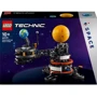 Конструктор LEGO Technic Земля и Луна на орбите 526 деталей (42179) фото 11