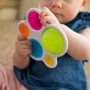 Прорізувач для зубів та тактильна іграшка Натисніть на кулю Fat Brain Toys dimpl (F192ML): Колір разноцветный