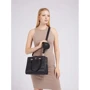 Жіноча сумка тоут GUESS ALEXIE GIRLFRIEND SATCHEL оливкова (HWVG8416060-OLV): Тип ручки Со съемным ремнем, Плечевой ремень, С двумя ручками, Длинная ручка