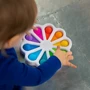 Іграшка тактильна кольорові пелюстки Fat Brain Toys dimpl digits (F275EN) фото 5