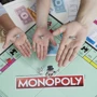 Настільна гра Hasbro Monopoly російською мовою (C1009) фото 8