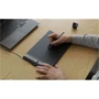 Графический планшет Huion Inspiroy 2 L (H1061P) + перчатка: Тип пера беспроводной