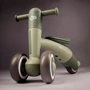 Каталка-біговел Kinderkraft Minibi Leaf Green (KRMIBI00GRE0000): Матеріал пластик