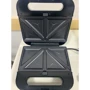 Ardesto SM-H400S (Бутербродницы)(78753776)Stylus approved: Причина уценки На нижней поверхности битый пластик