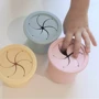 Чашка-контейнер MinikOiOi с силиконовой трубочкой Mellow Yellow/Powder Grey (101100103): Производитель MinikOiOi