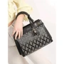 Сумка жіноча GUESS KATEY LUXURY SATCHEL чорна (HWWR7870260-BLA): Стать Женский