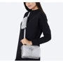 Женская сумка кросс боди Guess Blakely Status Crossbody серебристая (HWMY7663140-SIL): Стиль Повседневный (Casual)