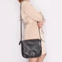 Жіноча сумка почтальонка ARTiS Bags чорна (1671703): Стать жіночий