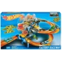 Автотрек Hot Wheels Гонки на заводе моторизированный (FDF28)