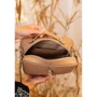 Женская сумка через плечо The Wings Avenue темно-бежевая (TW-Avenue-dark-beige-flo): Стиль Повседневный (Casual)