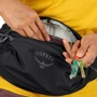 Сумка поясная Osprey Daylite Waist (S21) Black O/S черная (009.2498): Габариты 14x30x12 см