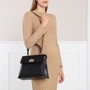 Женская сумка-сэтчел Furla 1927 M Top Handle Barpaco черная (BARPACOARE000O6000): Тип ручки Со съемным ремнем, Плечевой ремень, Короткая ручка