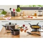 Сковорода Tefal Simply Clean Thermo-Spot 26см (B5670553): Материал корпуса Алюминий