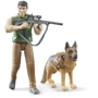 Фигурка Bruder Лесник с собакой и снаряжением (62660)