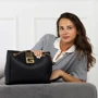Женская сумка тоут Guess Bling Girlfriend Tote черная (HWVB7984230-BLA): Пол Женский