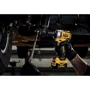 Гайковерт DeWALT DCF903P2: Питание от аккумулятора
