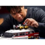 Конструктор LEGO Icons Автомобіль ECTO-1 мисливців за привидами (10274) фото 11