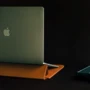Switcheasy EasyStand Saddle Brown (GS-105-233-201-146) for MacBook Pro 16" M3 | M2 | M1 фото 8