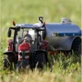 Трактор Britains Massey Ferguson 6718 S 1:32 (43235): Материал Пластик, Металл