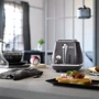 Тостер DeLonghi CTOT 2103 GY: Материал корпуса металл