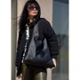 Женская сумка хобо Sambag HOBO M черная (53200001)
